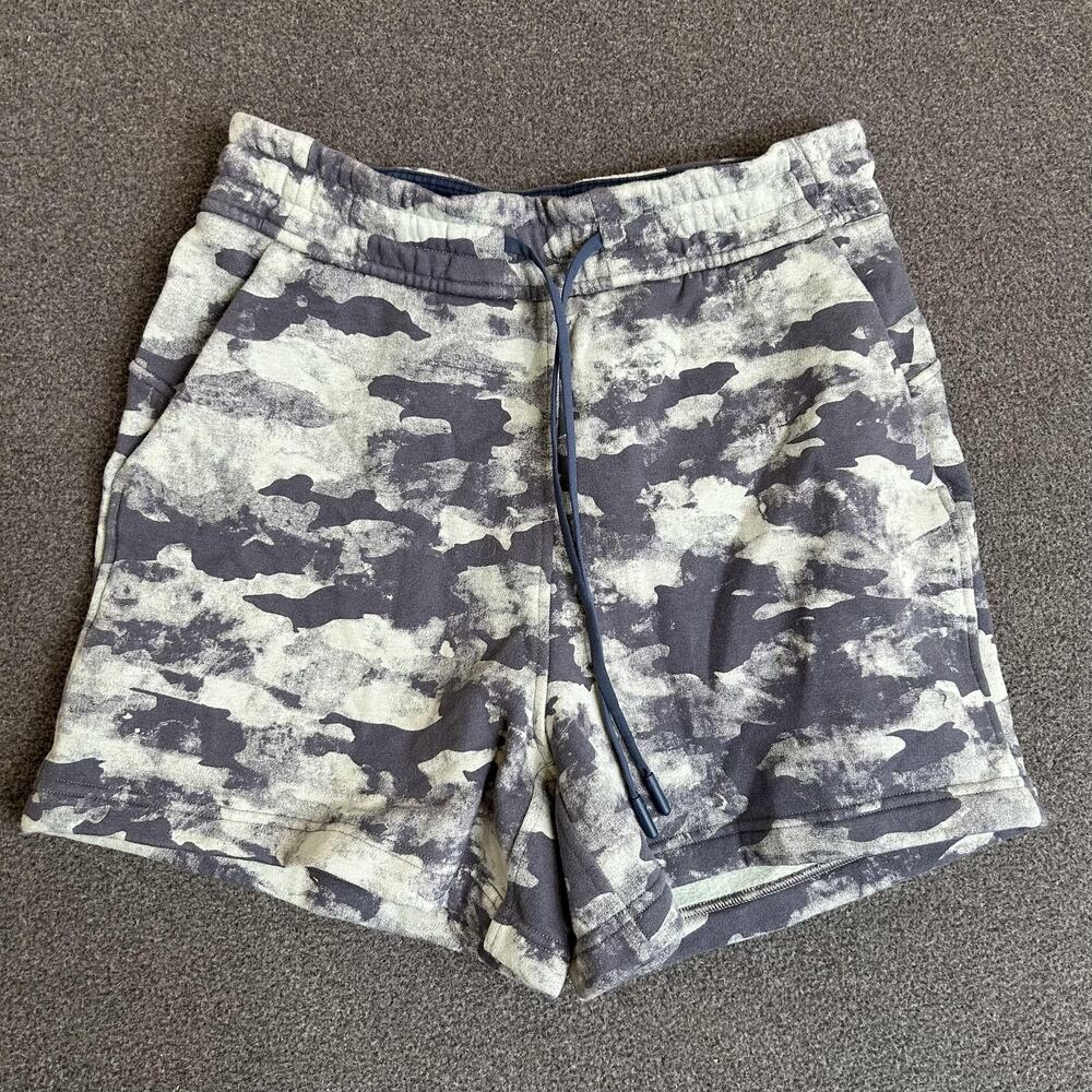 Lululemon Sweat Shorts Womens 4 Camo French Terry Drawstring Pockets Lounge